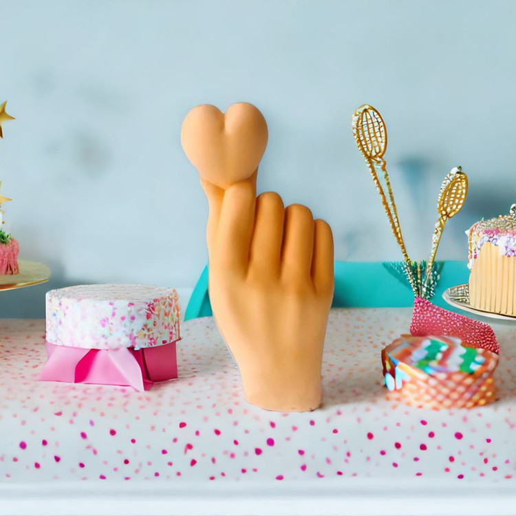 شمع تزئینی دست عشق سه بعدی دکوری